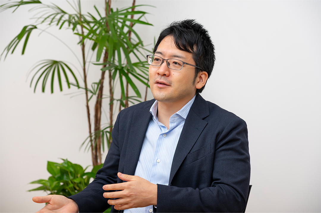Tokuichiro Suzuki of the Digital Finance Department (Financial Business Division)